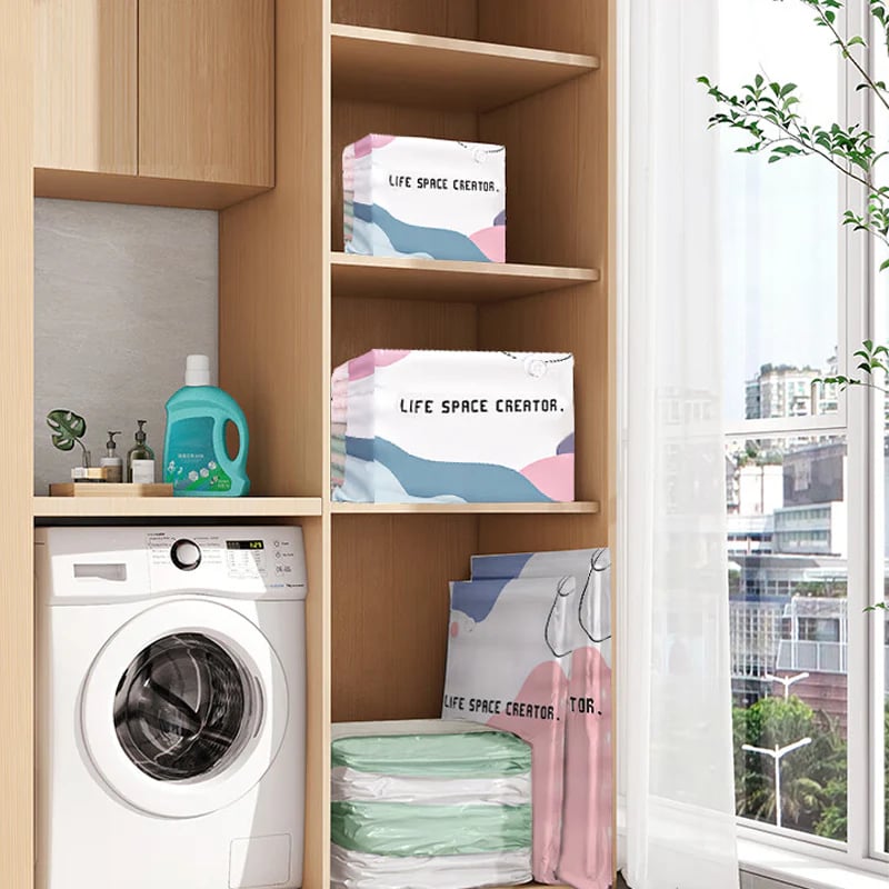 Large-capacity no-pump vacuum storage bag